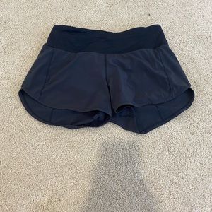 Black lululemon speed ups 4 inch mid rise